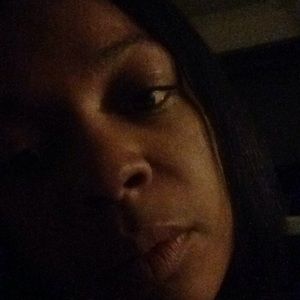 Meet your Posher, Clarissa